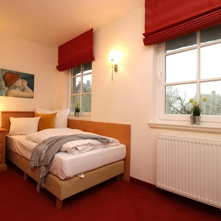 Ferienhaeuser Kuestenwaldvilla Vakantiehuis