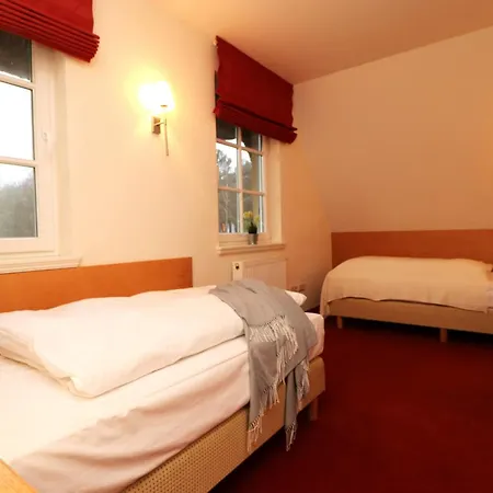 Ferienhaeuser Kuestenwaldvilla Vakantiehuis Dierhagen