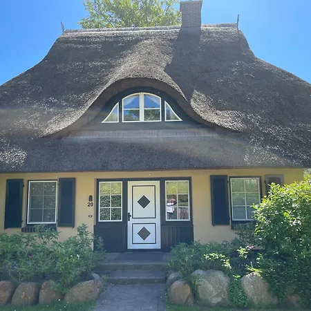 Ferienhaeuser Kuestenwaldvilla