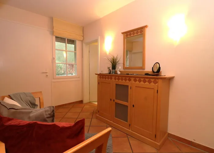 بيت للعطل Ferienhaeuser Kuestenwaldvilla ديارهاجين