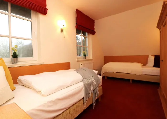 Ferienhaeuser Kuestenwaldvilla بيت للعطل ديارهاجين