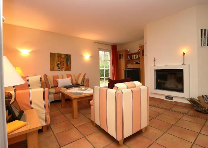 Ferienhaeuser Kuestenwaldvilla ديارهاجين